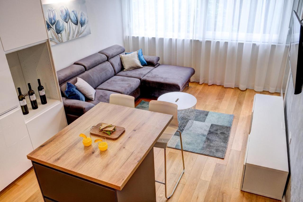 רייקה Apartman Leona 4*, Kantrida מראה חיצוני תמונה
